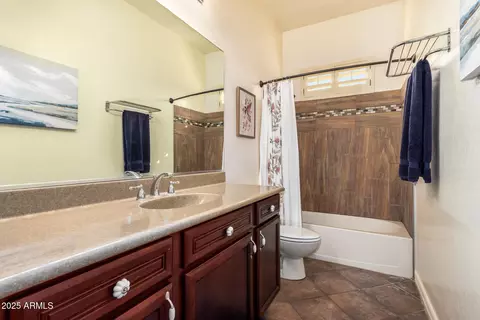 Bath - 4352 E Santa Fe Ct, Gilbert, AZ 85297 photo 5 of 5