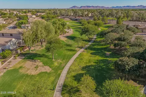 View/Area - 4352 E Santa Fe Ct, Gilbert, AZ 85297 photo 6 of 7