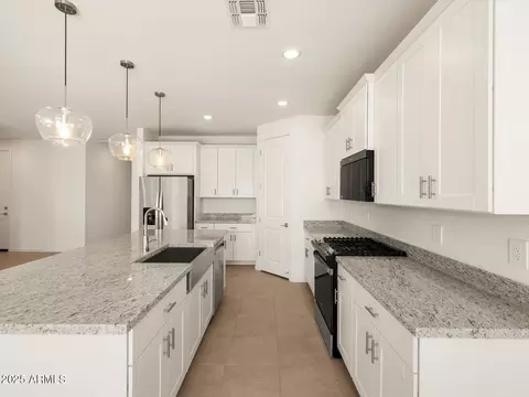 37539 W San Sisto Ave, Maricopa, AZ 85138