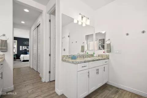 4646 E Daley Ln, Phoenix, AZ 85050 photo 19