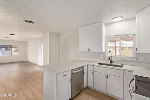 714 S 86th Pl, Mesa, AZ 85208 photo 9