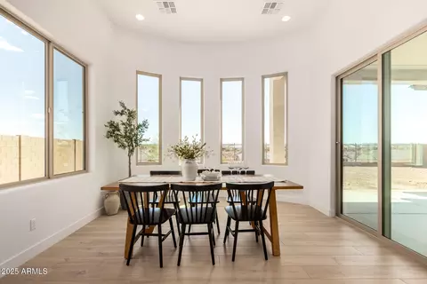 Dining - 5817 E Sanford St, Mesa, AZ 85215 photo 1 of 1