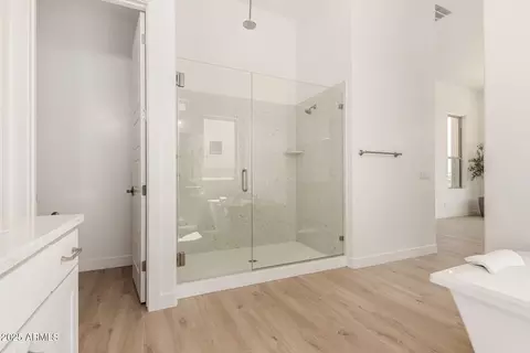 Bath - 5817 E Sanford St, Mesa, AZ 85215 photo 2 of 3