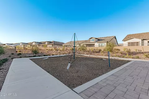 Exterior - 5817 E Sanford St, Mesa, AZ 85215 photo 6 of 7