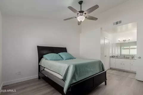 Bedroom - 3038 W Irma Ln, Phoenix, AZ 85027 photo 3 of 5