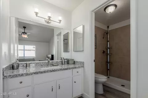 Bath - 3038 W Irma Ln, Phoenix, AZ 85027 photo 1 of 3