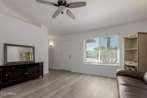 Living - 3038 W Irma Ln, Phoenix, AZ 85027 photo 3 of 3