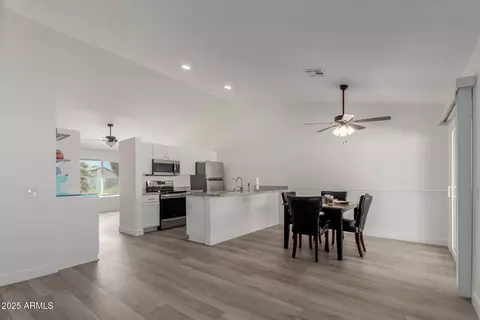 Dining - 3038 W Irma Ln, Phoenix, AZ 85027 photo 1 of 3