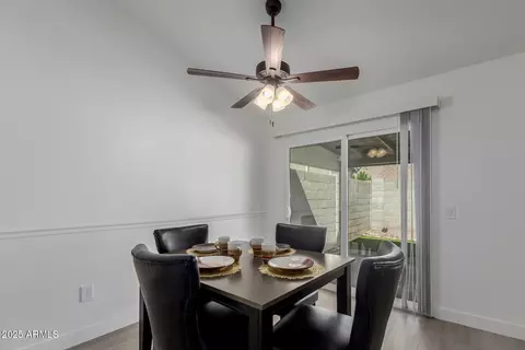 Dining - 3038 W Irma Ln, Phoenix, AZ 85027 photo 2 of 3