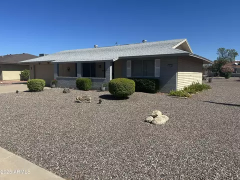 9526 W Country Club Dr, Sun City, AZ 85373