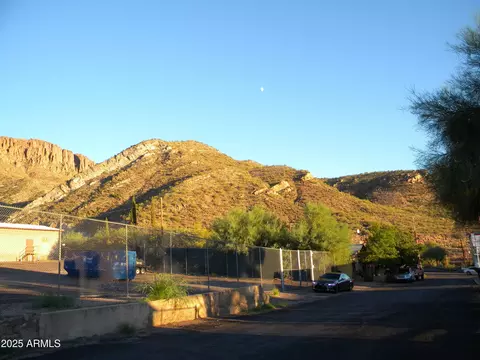 75 N High School Ave, Superior, AZ 85173