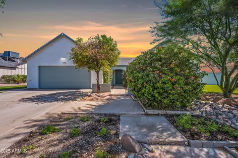 9865 S 46th St, Phoenix, AZ 85044