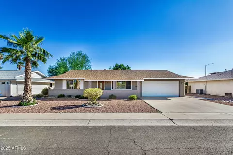 9325 W Arrowhead Dr #0, Sun City, AZ 85351