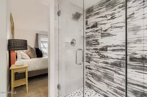 Bath - 3710 E Paradise Dr, Phoenix, AZ 85028 photo 2 of 3