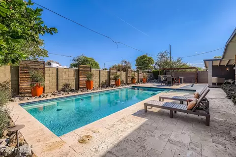 Exterior - 3710 E Paradise Dr, Phoenix, AZ 85028 photo 4 of 7