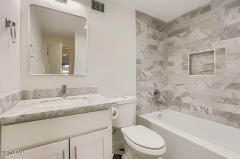 Bath - 3710 E Paradise Dr, Phoenix, AZ 85028 photo 3 of 3