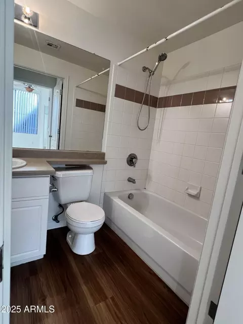 Bath - 1701 E Colter St #253, Phoenix, AZ 85016 photo 1 of 2