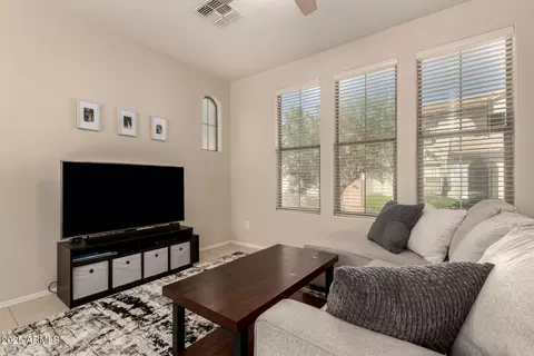 Living - 1910 Emily Ln, Gilbert, AZ 85295 photo 2 of 3