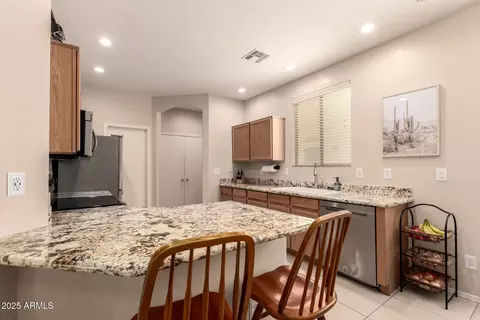 Kitchen - 1910 Emily Ln, Gilbert, AZ 85295 photo 3 of 4