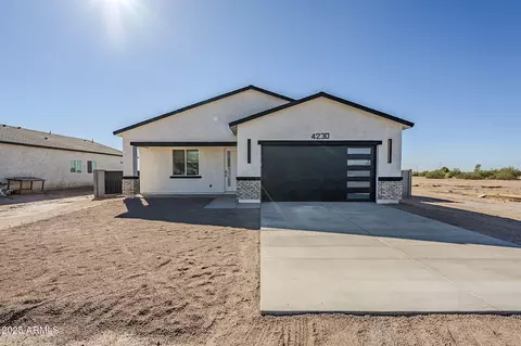 4230 N Montezuma Dr, Eloy, AZ 85131