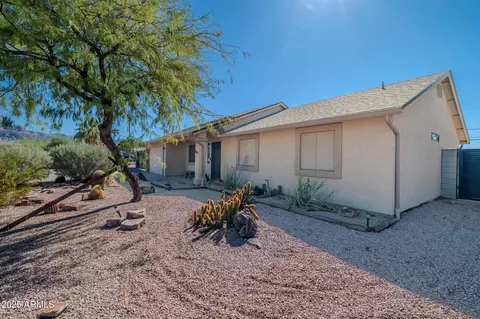 Exterior - 841 E Granada Ave, Apache Junction, AZ 85119 photo 3 of 9