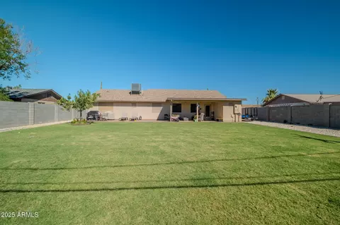 Exterior - 841 E Granada Ave, Apache Junction, AZ 85119 photo 7 of 9