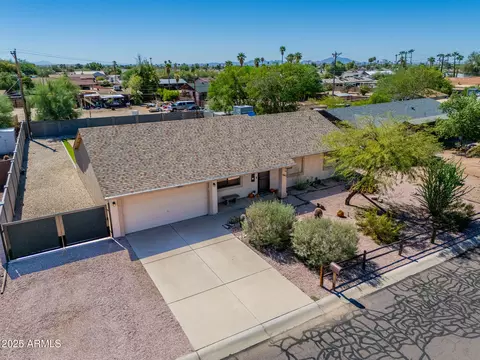 View/Area - 841 E Granada Ave, Apache Junction, AZ 85119 photo 2 of 5