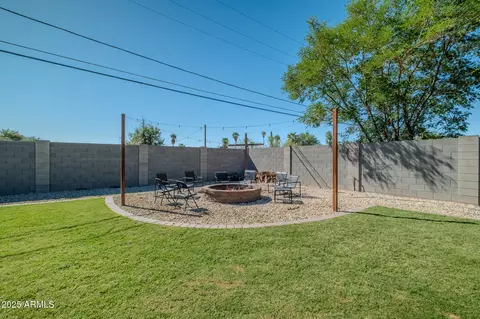 Exterior - 841 E Granada Ave, Apache Junction, AZ 85119 photo 6 of 9