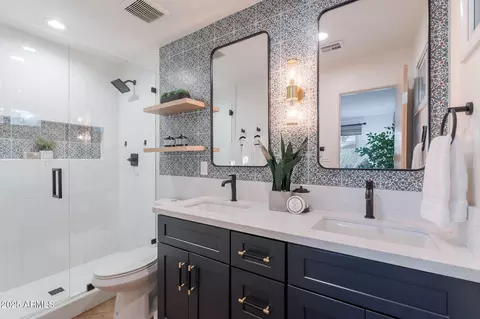 Bath - 1133 E Fairmont Dr, Tempe, AZ 85282 photo 1 of 2