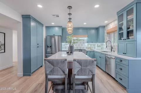 Kitchen - 1133 E Fairmont Dr, Tempe, AZ 85282 photo 6 of 6