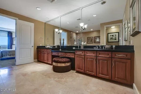 2211 E Camelback Rd #506, Phoenix, AZ 85016 photo 2