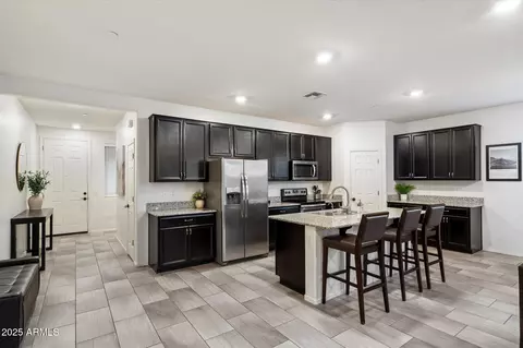 7424 E Flower Ave, Mesa, AZ 85208