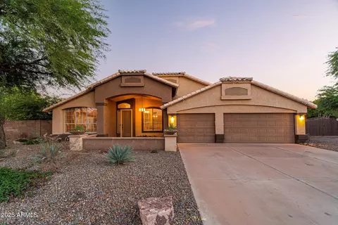 335 S Red Rock St, Gilbert, AZ 85296