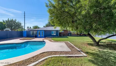 Exterior - 846 E Ocotillo Rd, Phoenix, AZ 85014 photo 4 of 6