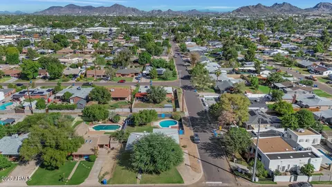 View/Area - 846 E Ocotillo Rd, Phoenix, AZ 85014 photo 5 of 6