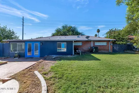 Exterior - 846 E Ocotillo Rd, Phoenix, AZ 85014 photo 2 of 6