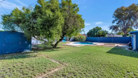 Exterior - 846 E Ocotillo Rd, Phoenix, AZ 85014 photo 3 of 6