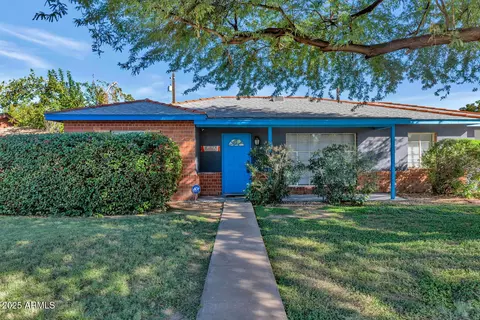 Exterior - 846 E Ocotillo Rd, Phoenix, AZ 85014 photo 5 of 6