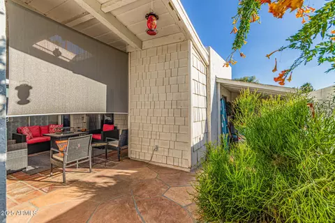 Exterior - 6640 N Chatelaine Pl, Phoenix, AZ 85014 photo 3 of 7