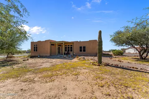 23315 W Staghorn Ln, Congress, AZ 85332