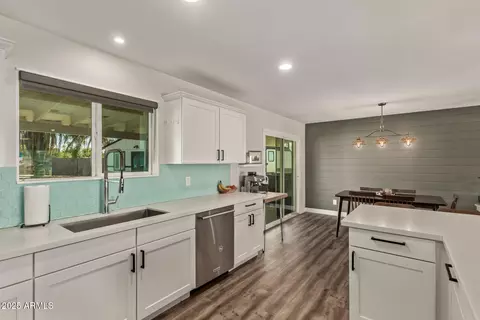 1328 Evergreen St, Mesa, AZ 85203 photo 6