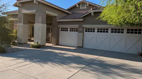 13767 W Gelding Dr, Surprise, AZ 85379