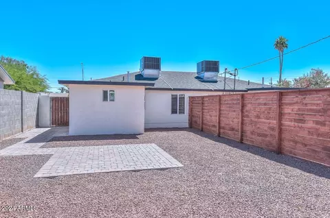 Exterior - 4718 N 9th St, Phoenix, AZ 85014 photo 5 of 7