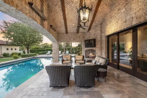 Exterior - 5902 E Arcadia Ln, Phoenix, AZ 85018 photo 19 of 21