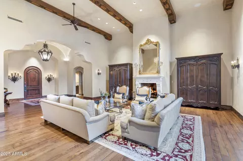 Living - 5902 E Arcadia Ln, Phoenix, AZ 85018 photo 3 of 7