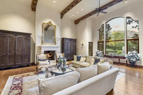 Living - 5902 E Arcadia Ln, Phoenix, AZ 85018 photo 2 of 7