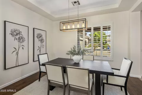 315 E Mary Ln, Gilbert, AZ 85295 photo 4