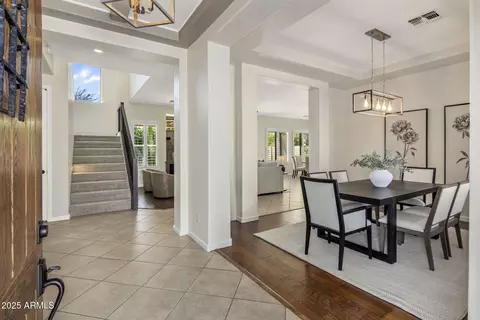 315 E Mary Ln, Gilbert, AZ 85295 photo 2