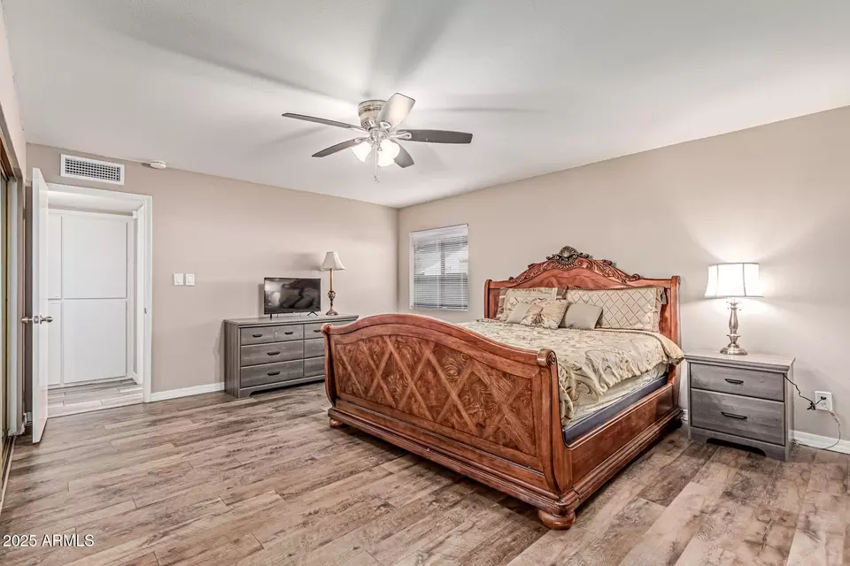 Bedroom - 11449 S Iroquois Dr, Phoenix, AZ 85044 photo 2 of 9