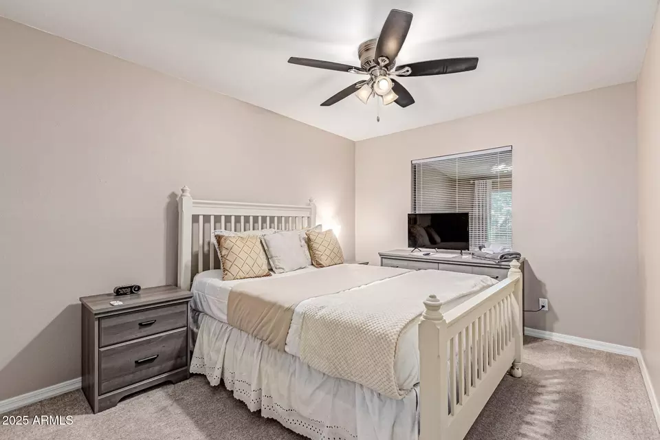 Bedroom - 11449 S Iroquois Dr, Phoenix, AZ 85044 photo 6 of 9